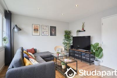 Chambre - 11 m² - 1 pièce