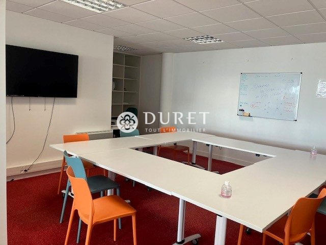 Bureau - 142 m²