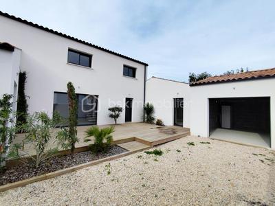 Maison traditionnelle - 142 m² - 5 pièces