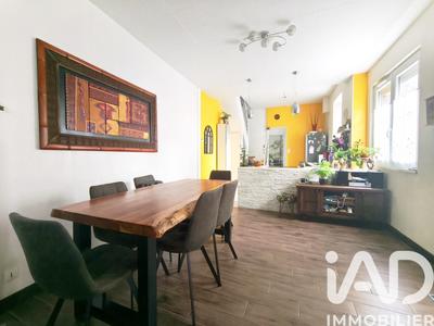 Maison - 93 m² - 4 pièces
