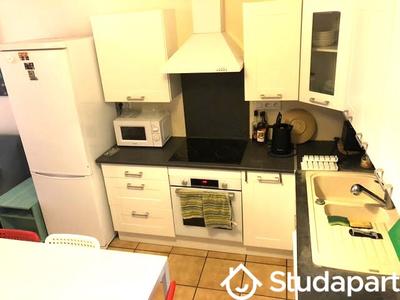 Chambre - 12 m² - 1 pièce