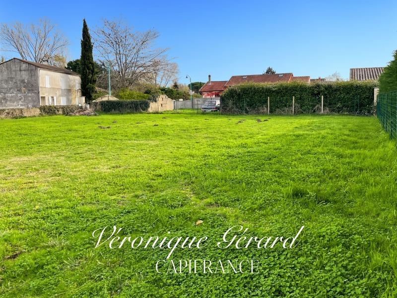 Terrain constructible - 600 m²