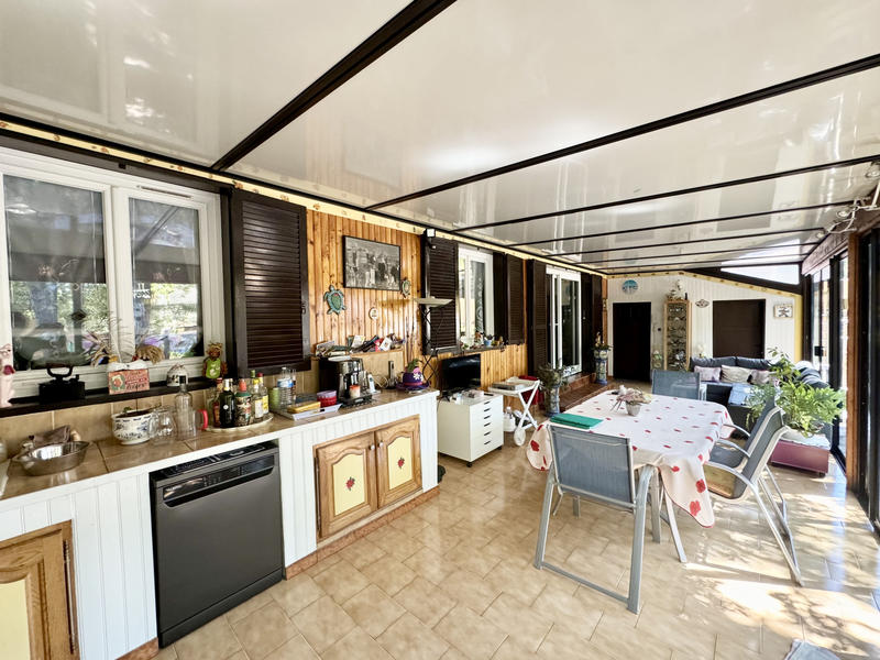 Villa - 163 m² - 6 pièces