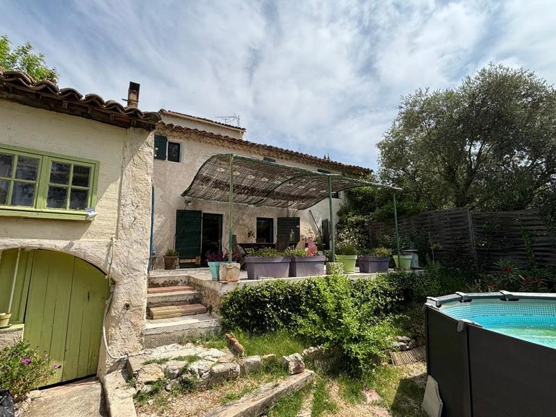 Maison - 70 m² - 4 pièces