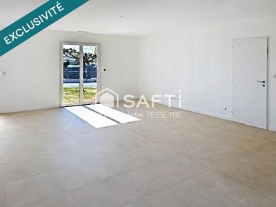 Maison - 92 m² - 4 pièces