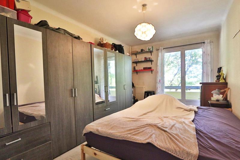 Appartement - 97 m² - 5 pièces