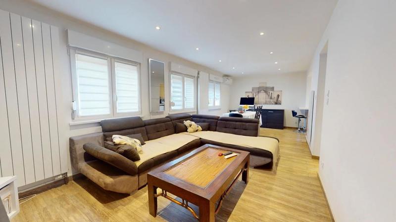 Maison jumelée - 85 m² - 4 pièces