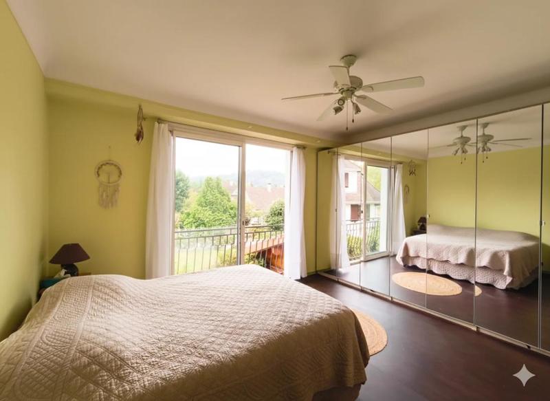 Propriété - 277 m² - 6 pièces