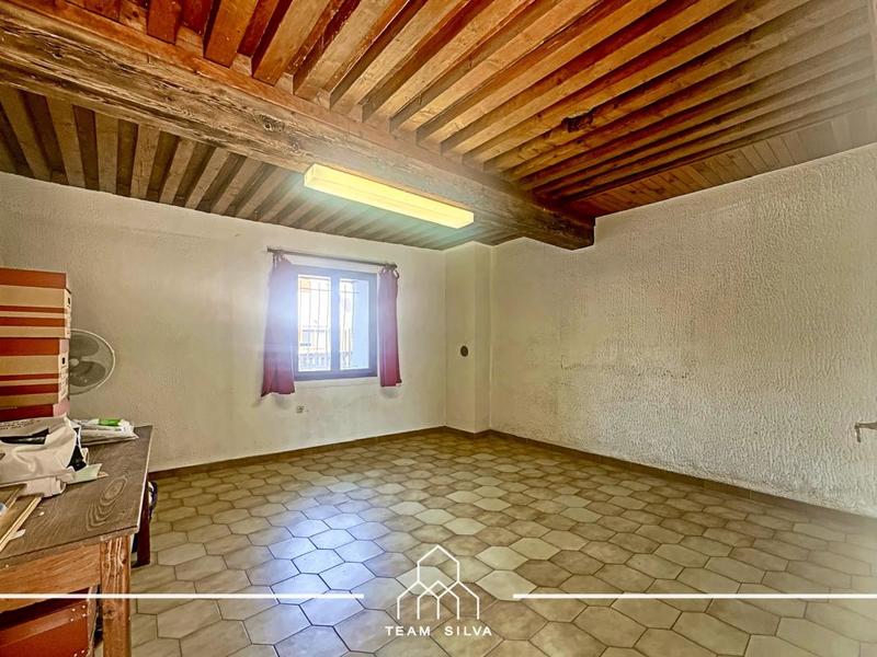 Maison - 194 m² - 5 pièces