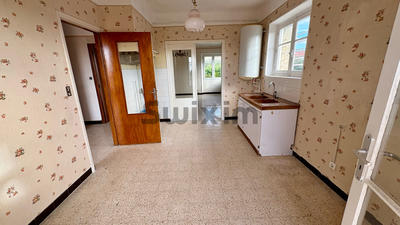 Maison - 198 m² - 6 pièces