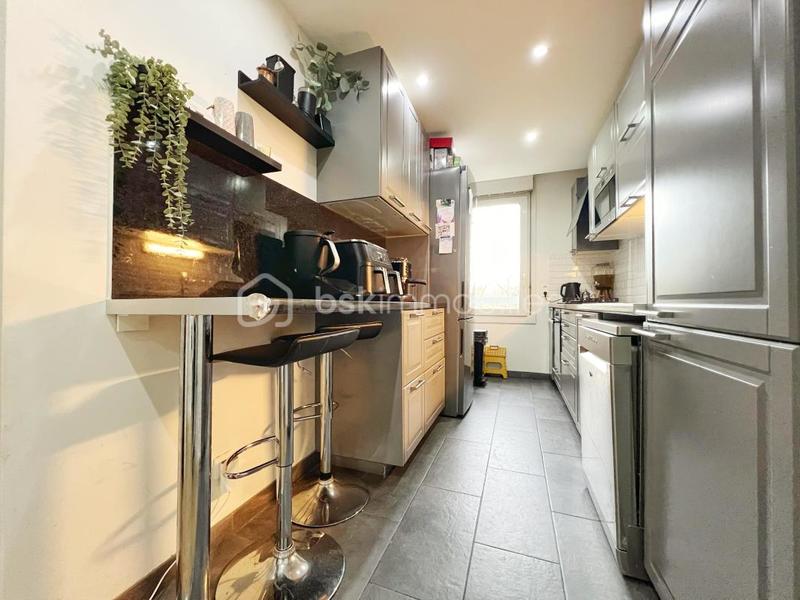 Appartement - 82 m² - 4 pièces