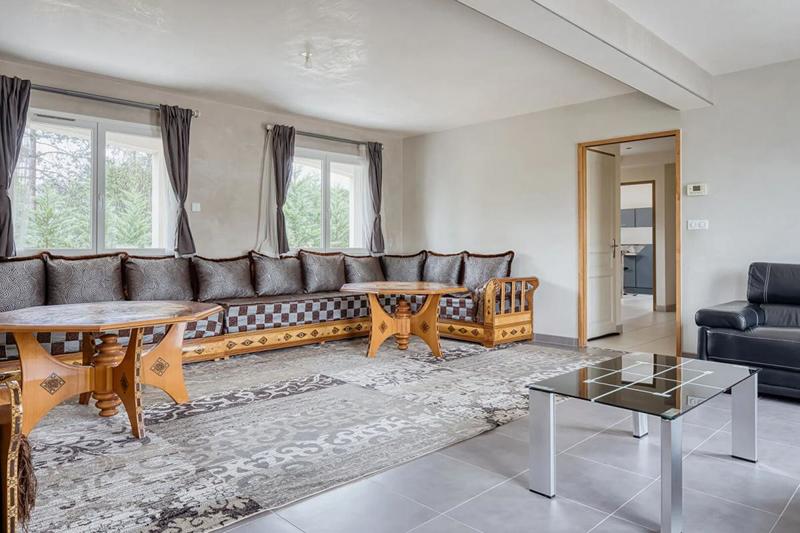 Maison - 160 m² - 8 pièces