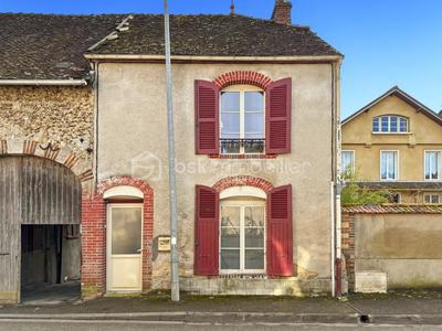 Maison - 85 m² - 4 pièces