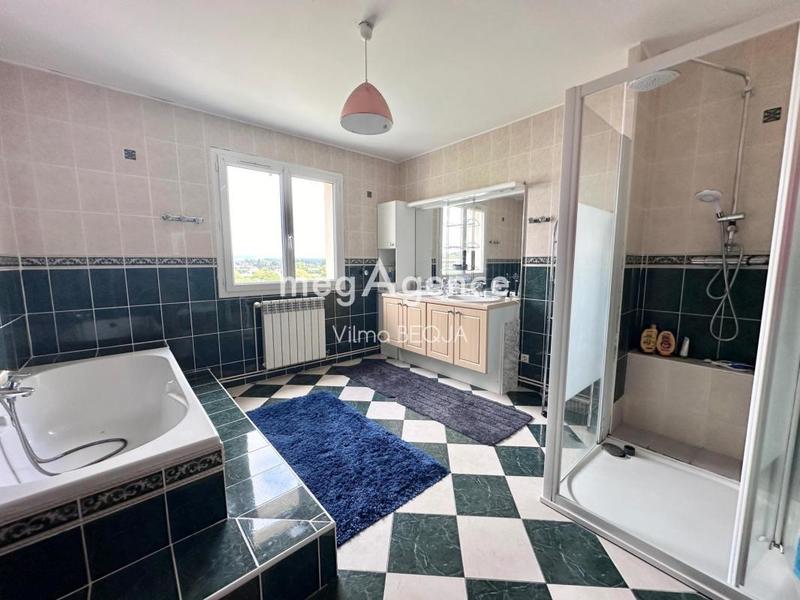 Maison - 173 m² - 7 pièces