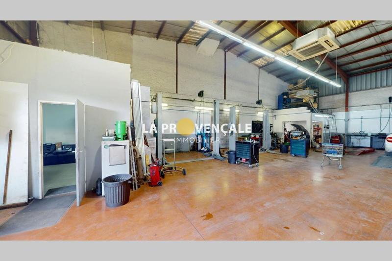 Fonds de commerce - 240 m²