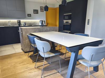 Villa - 391 m² - 8 pièces