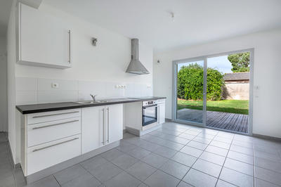 Maison - 90 m² - 5 pièces