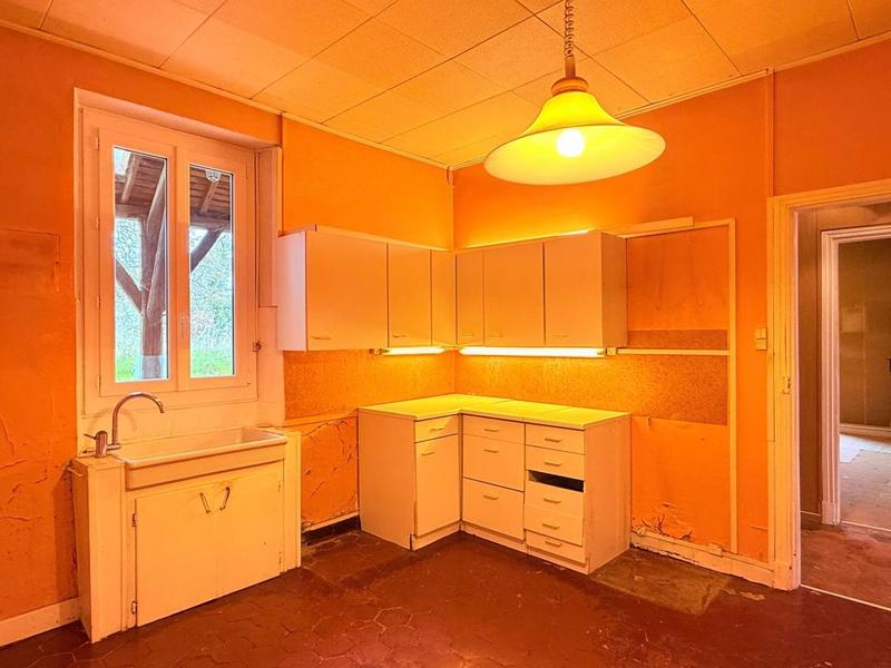 Maison - 180 m² - 7 pièces