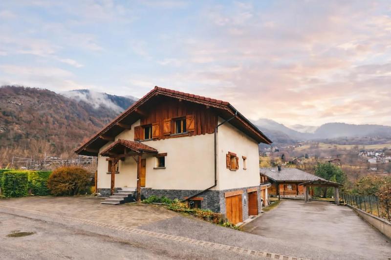 Maison - 143 m² - 7 pièces