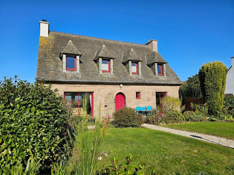 Maison - 140 m² - 6 pièces