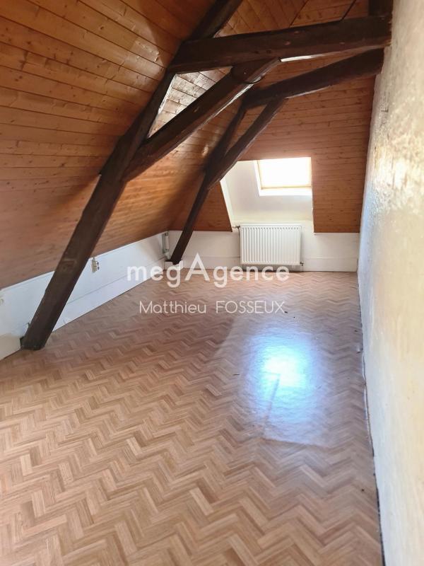 Maison - 93 m² - 5 pièces