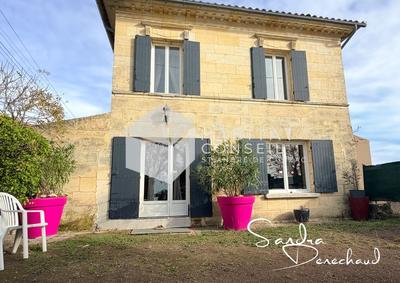 Maison - 144 m² - 5 pièces