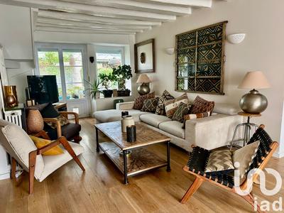 Maison - 210 m² - 8 pièces