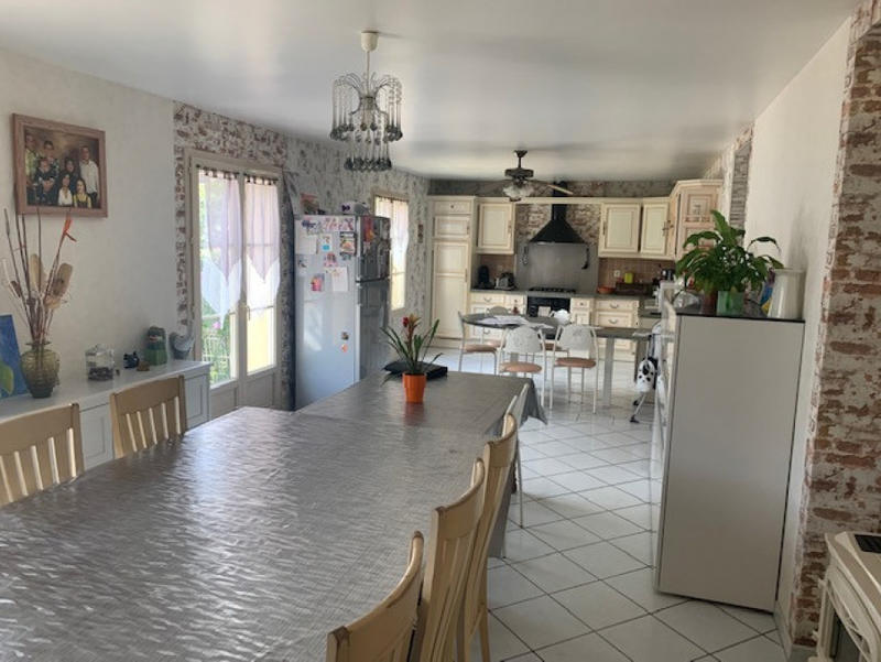 Maison - 172 m² - 8 pièces