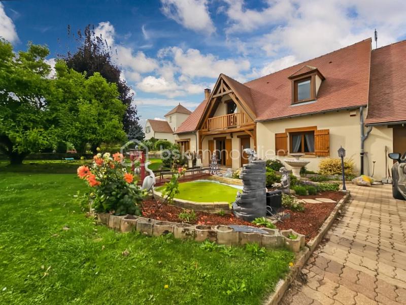 Maison - 140 m² - 10 pièces