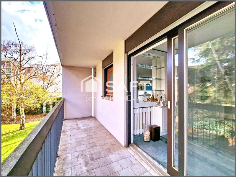 Appartement - 100 m² - 5 pièces