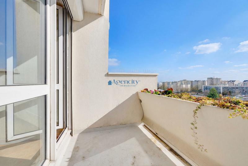 Duplex - 122 m² - 6 pièces