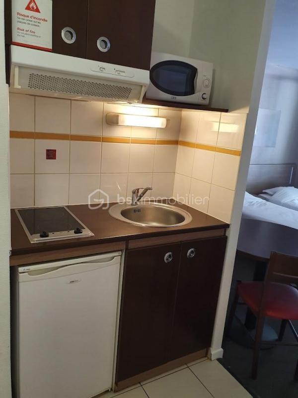 Studio - 25 m² - 1 pièce