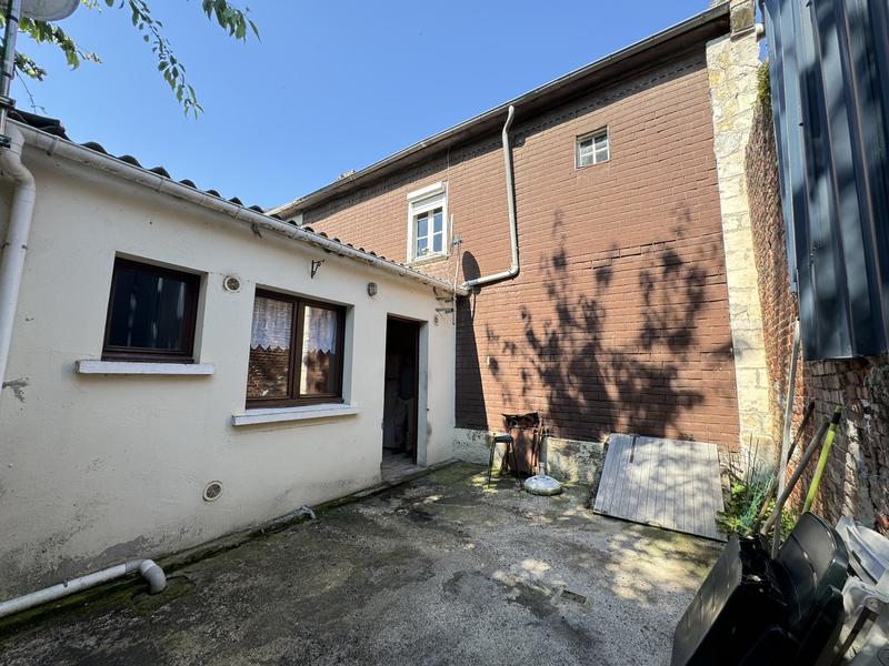 Maison - 102 m² - 4 pièces