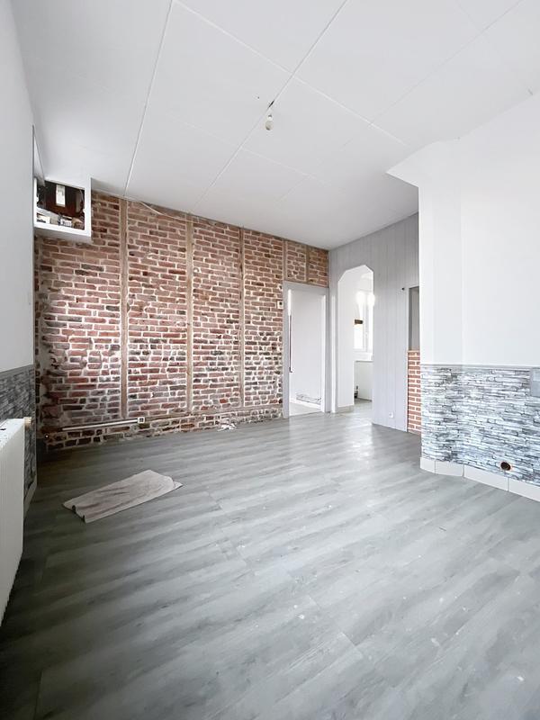 Maison - 90 m² - 6 pièces