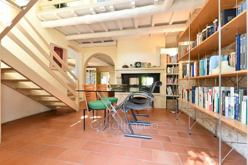 Villa - 180 m² - 6 pièces