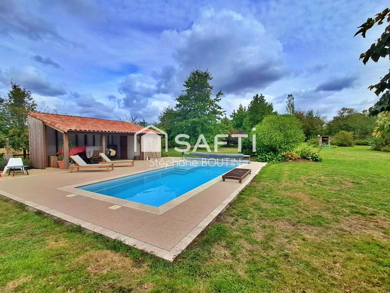 Maison - 265 m² - 8 pièces