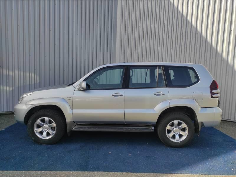 Toyota Land Cruiser 165 d-4d Vx