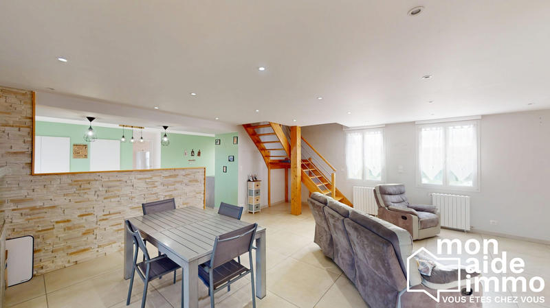 Maison - 234 m² - 7 pièces