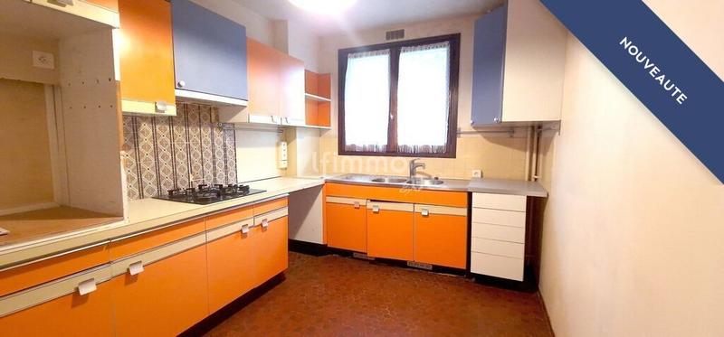 Appartement - 98 m² - 5 pièces