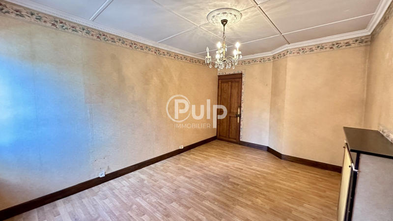 Maison de ville - 121 m² - 9 pièces