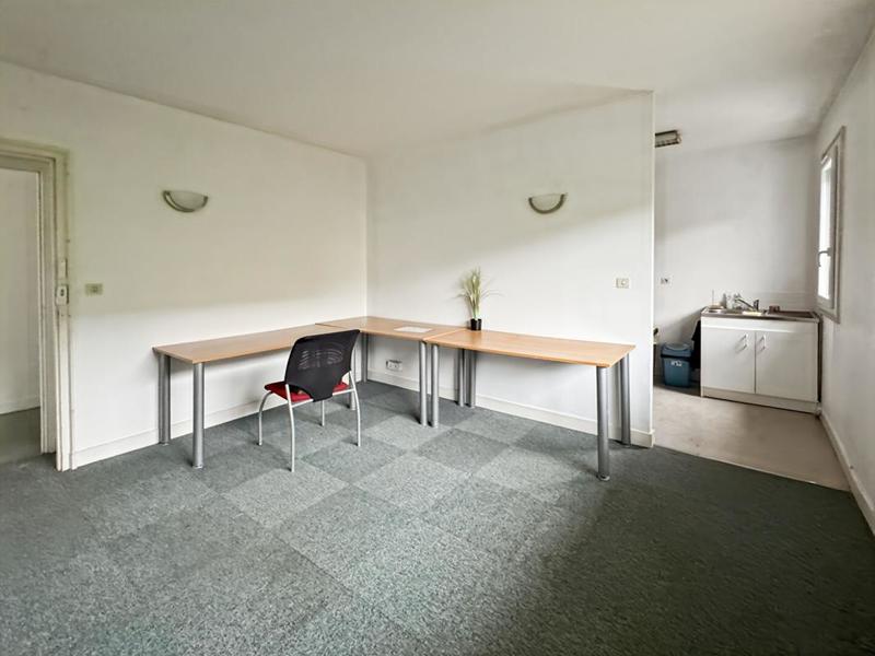 Maison - 240 m² - 10 pièces