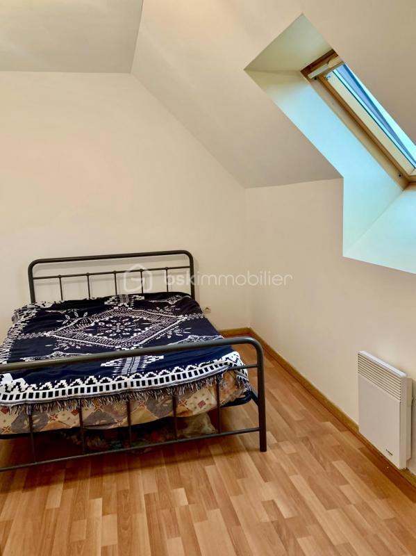 Maison traditionnelle - 105 m² - 6 pièces