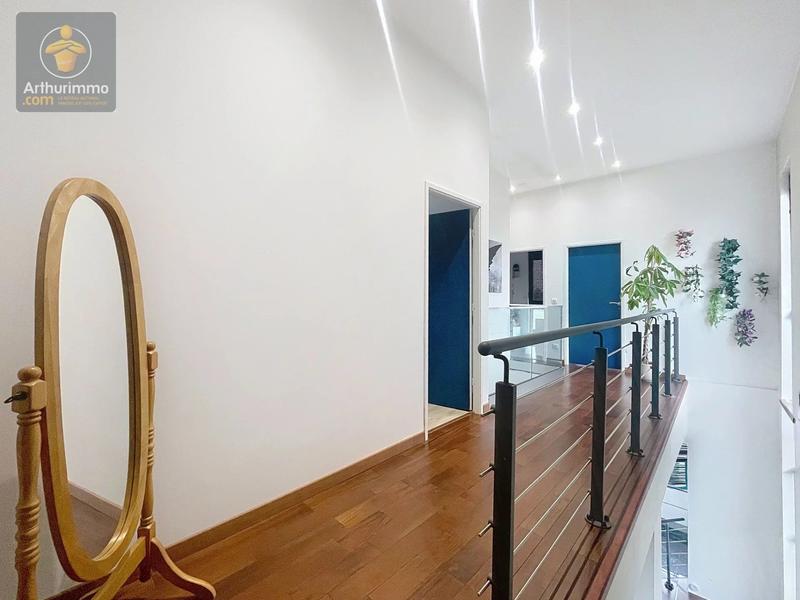 Maison - 190 m² - 7 pièces