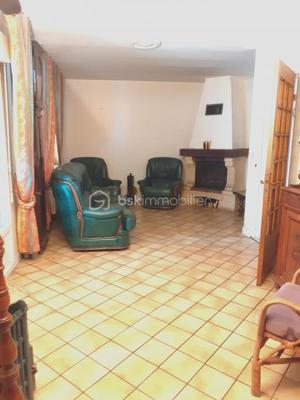 Maison - 104 m² - 4 pièces