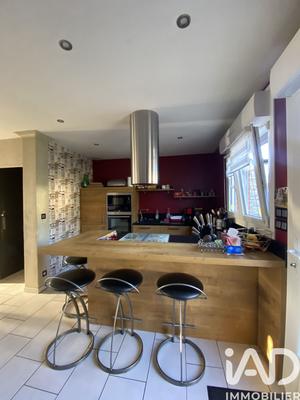 Maison - 111 m² - 6 pièces