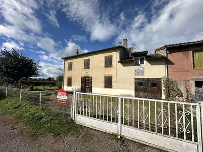 Maison - 99 m² - 4 pièces