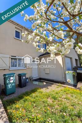 Maison - 100 m² - 5 pièces