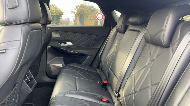 Ds Ds 7 Crossback E-tense 1.6 Thp 300 Hybrid Eat8 Rivoli