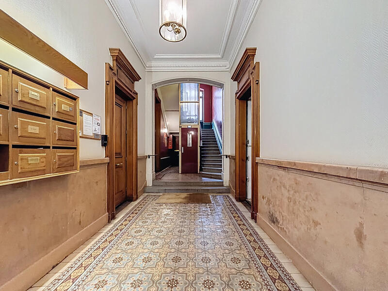 Appartement - 118 m² - 7 pièces