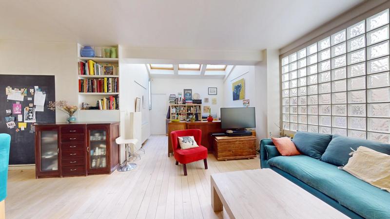 Loft - 104 m² - 5 pièces